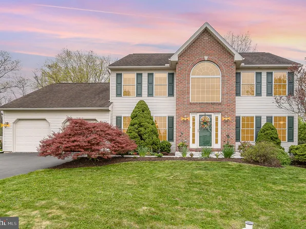 338 Rosecliff Dr, Douglassville, PA 19518