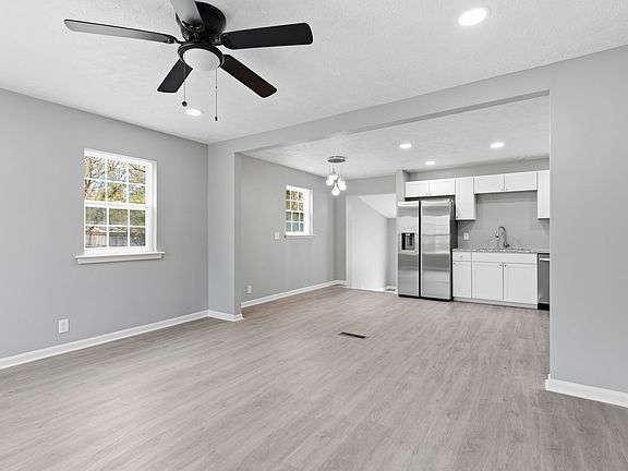 5th image of 1806 Fern Dr
