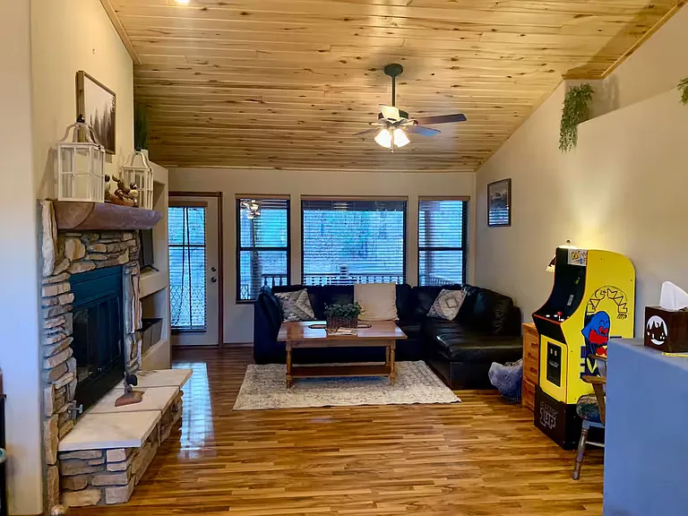 4800 Tatanka Dr — Photo 3