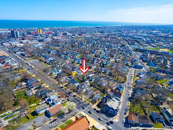 2nd image of 1123 Sewall Avenue