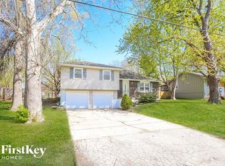 1720 Wornall Rd, Excelsior Springs, MO 64024