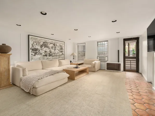 200 Sixth Avenue image 7 of 19