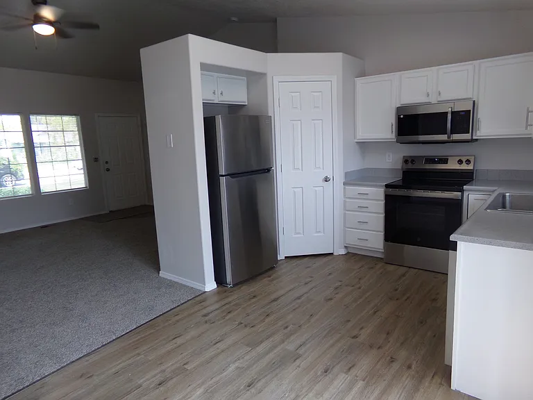 616 Antelope Way — Photo 5