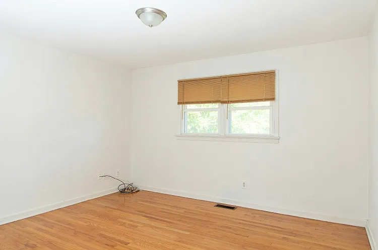 323 Shoreline Dr — Photo 5
