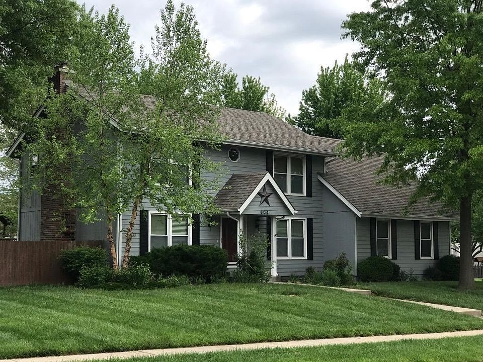 1st image of 604 NE Bordner Dr