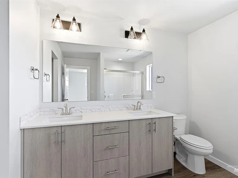 6905 S Spindlebush Ave — Photo 7