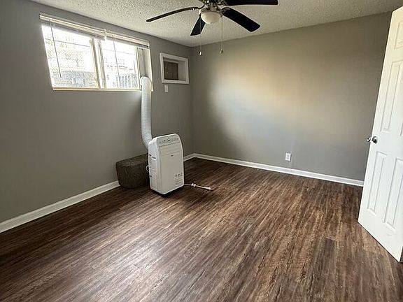 3rd image of 1708 Jennifer Rd #6-D