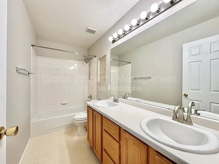 2269 E 103rd Ave — Photo 11