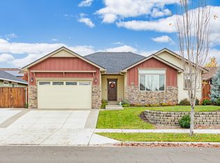 937 Callaway Dr, Medford, OR 97504