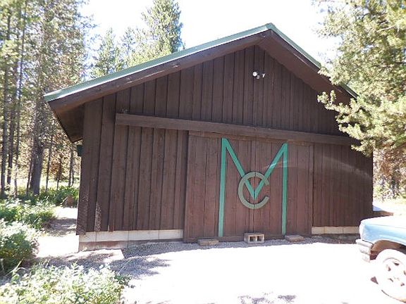 2nd image of 3738 Hillcrest Ln