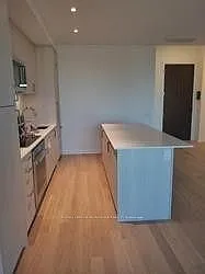 280 Howland Ave #Penthouse 5 — Photo 7