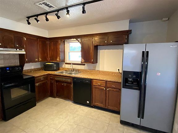 2nd image of 4808 Koelsch Dr