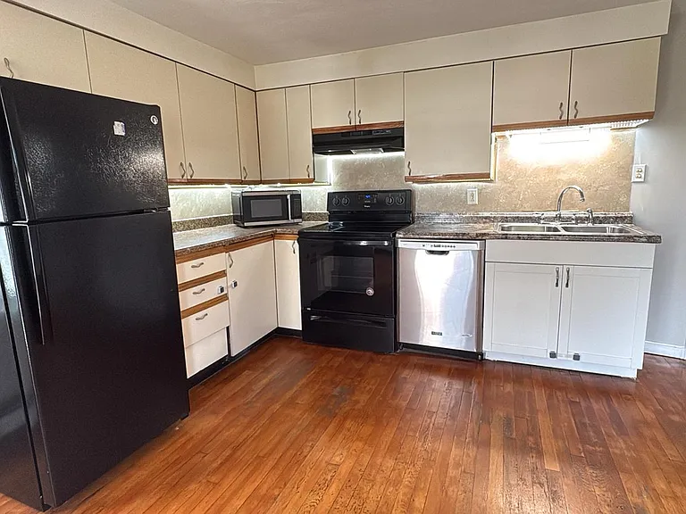 Kitchen_2