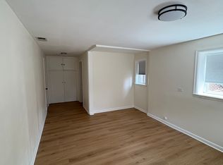 1906 Home Ave, Berwyn, IL 60402