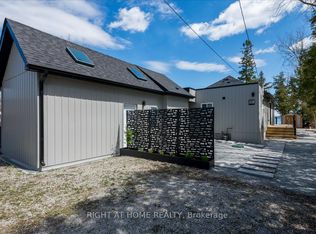241 Rockaway Beach Pl, Innisfil, ON L0L1K0