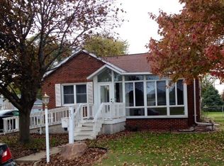 201 W 4th St, Tilton, IL 61833