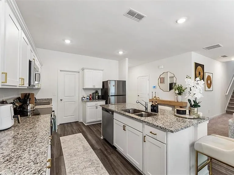 2359 Argento Cir — Photo 26