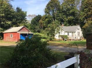 13 Farnham Rd, Morris, CT 06763