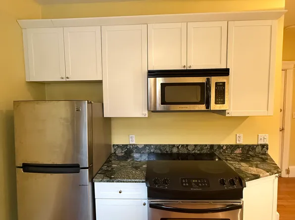 31 Queensberry St, Boston, MA