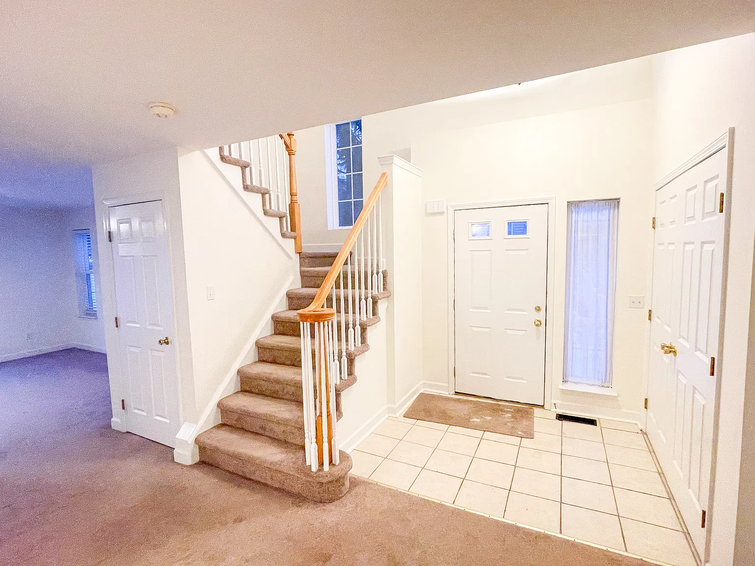 2 bed, 2.5 bath, 1600 sqft, $2,800 — Photo 4