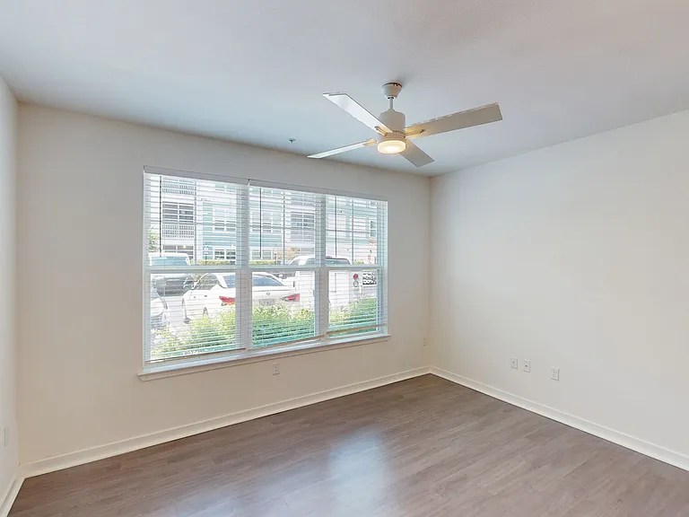Essex Luxe Apartments — Photo 89