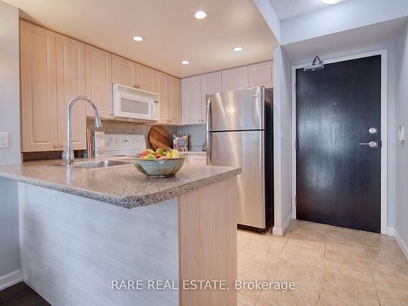 5th image of 8 Park Rd #2209