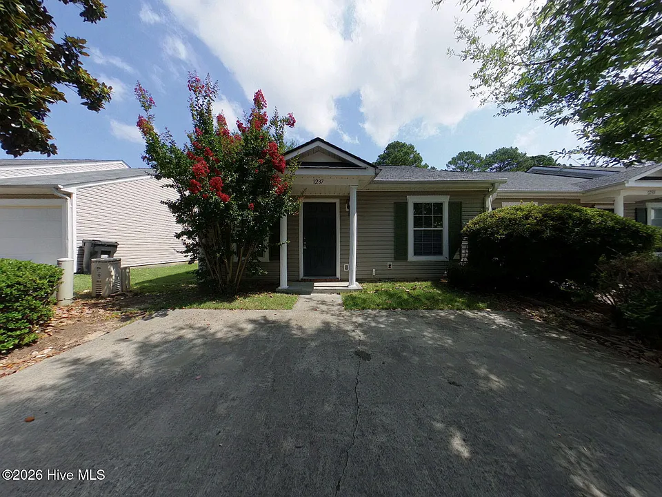 1237 Longpoint Dr