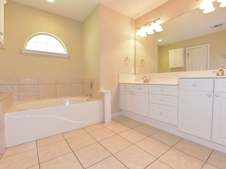 1754 Post Oak Ct — Photo 8