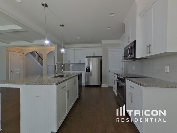 5th image of 522 Gary Glen Dr