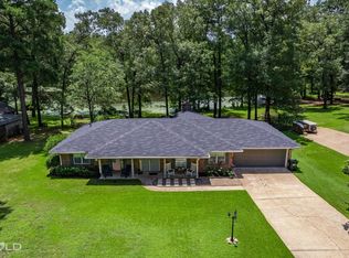 209 Pine Lake Dr, Haughton, LA 71037