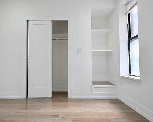 Rented by The Agency | media 16