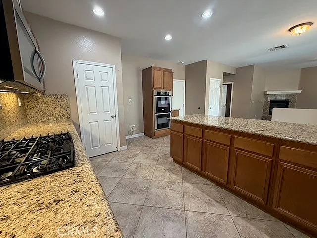 41103 Portia St — Photo 17