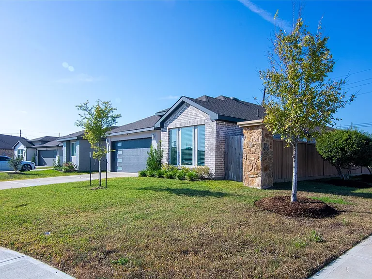 7226 Telford Hollow Trl — Photo 4
