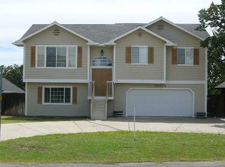19676 Black Fox Dr, Cottonwood, CA 96022