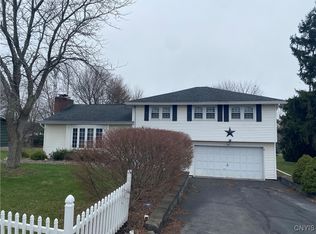 904 Nottingham Rd, Jamesville, NY 13078