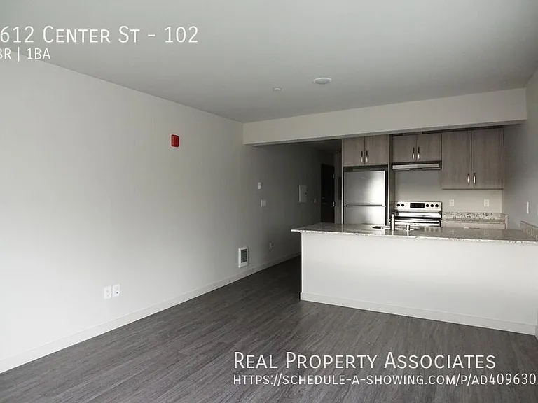 3612 Center St #102 — Photo 2