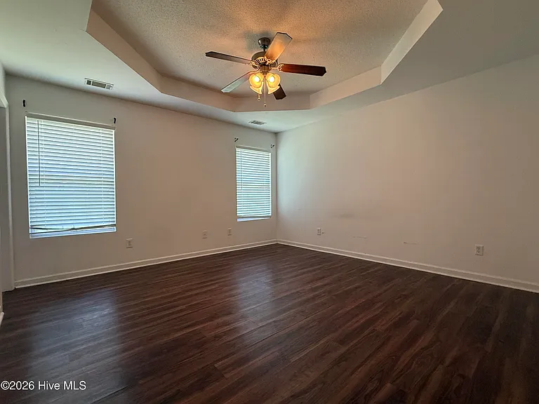4907 Creek Bottom Ct — Photo 10