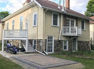 12 Cross St, Winchester, MA 01890
