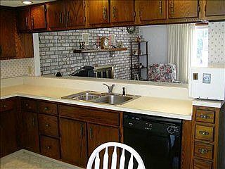 5th image of 55 Oak Ct
