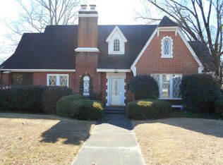 26988 E Main St, West Point, MS 39773