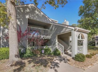 8787 W 106th Ter, Overland Park, KS 66212