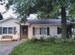 524 15th Ave, Silvis, IL 61282