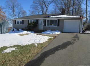 16 Cornish Rd, Wethersfield, CT 06109