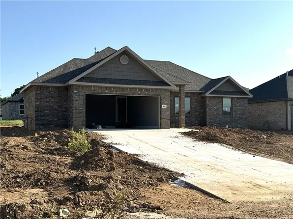882 Sugar Loaf St, Prairie Grove, AR 72753