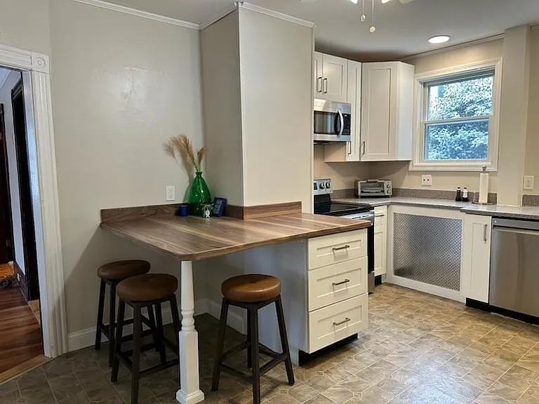 44 Charles St #1 — Photo 4