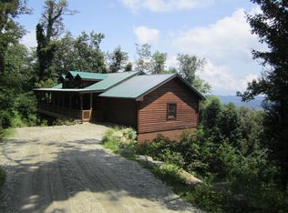 572 Alpine Dr, Seven Devils, NC 28604