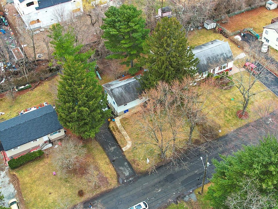 1st image of 10 Inwood Drive