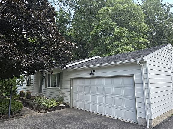 2nd image of 17935 Glendale Ave