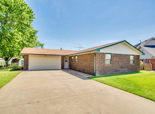 1105 Indian Cir, Enid, OK 73703