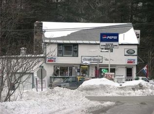 672 Main St, Wayne, ME 04284